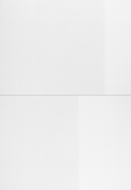 2 tele rettangolari orizzontali bianche con sfumature, raccolte in verticale.