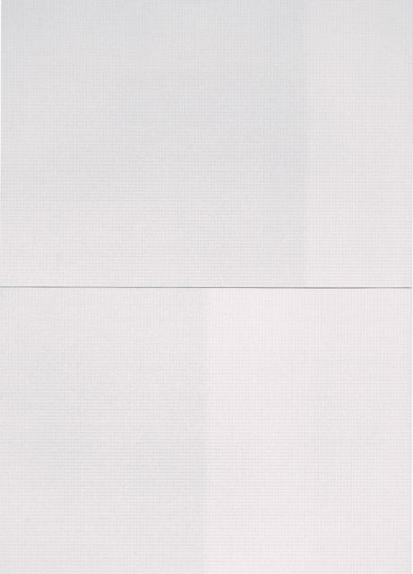 2 tele rettangolari orizzontali, grigio chiaro con sfumature, raccolte in verticale.